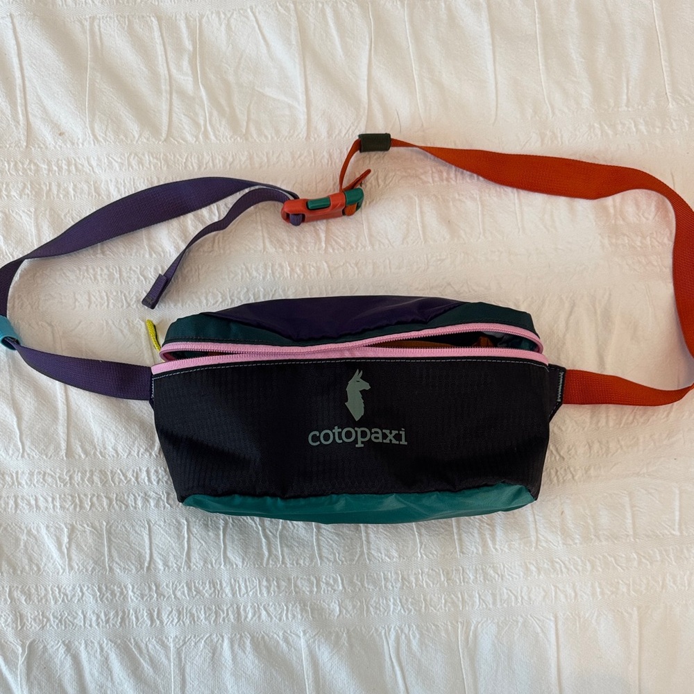 Cotopaxi Colorful Bataan Hip Pack